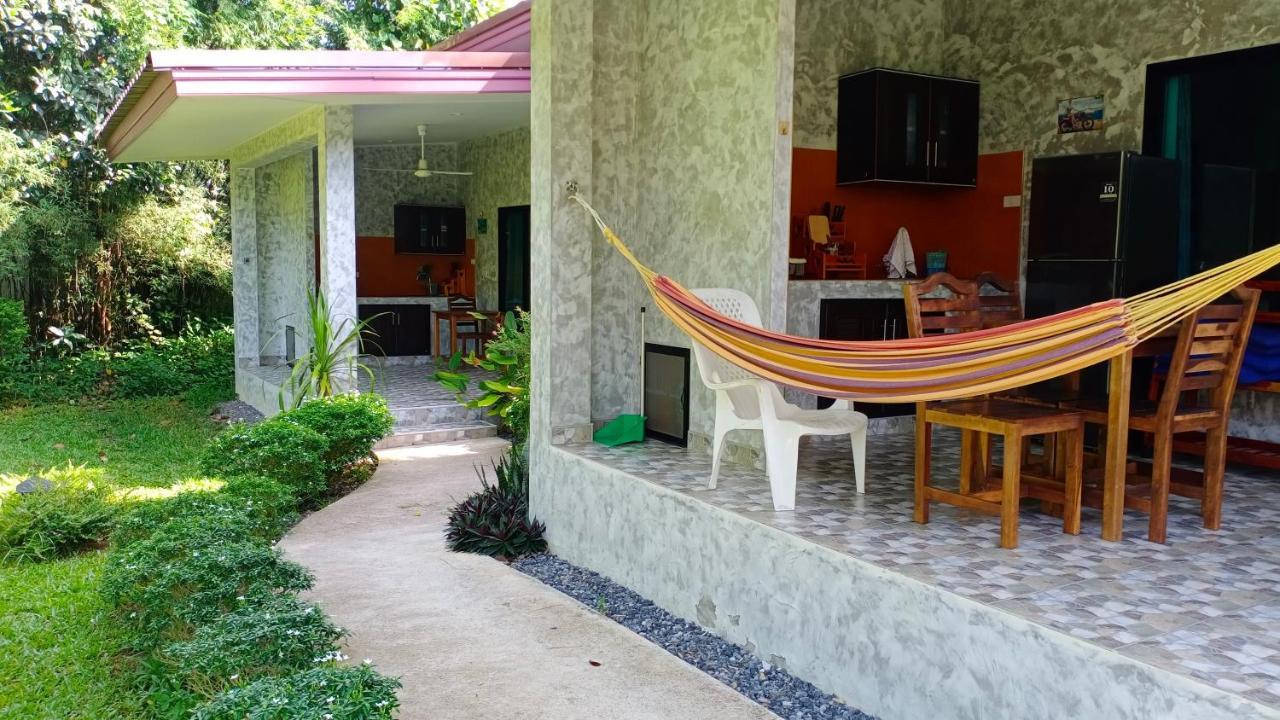 Nananuira Apartment And Room Khao Lak Exteriör bild